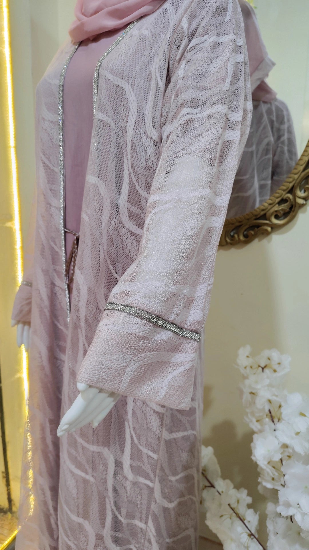 ZAHRA Abaya