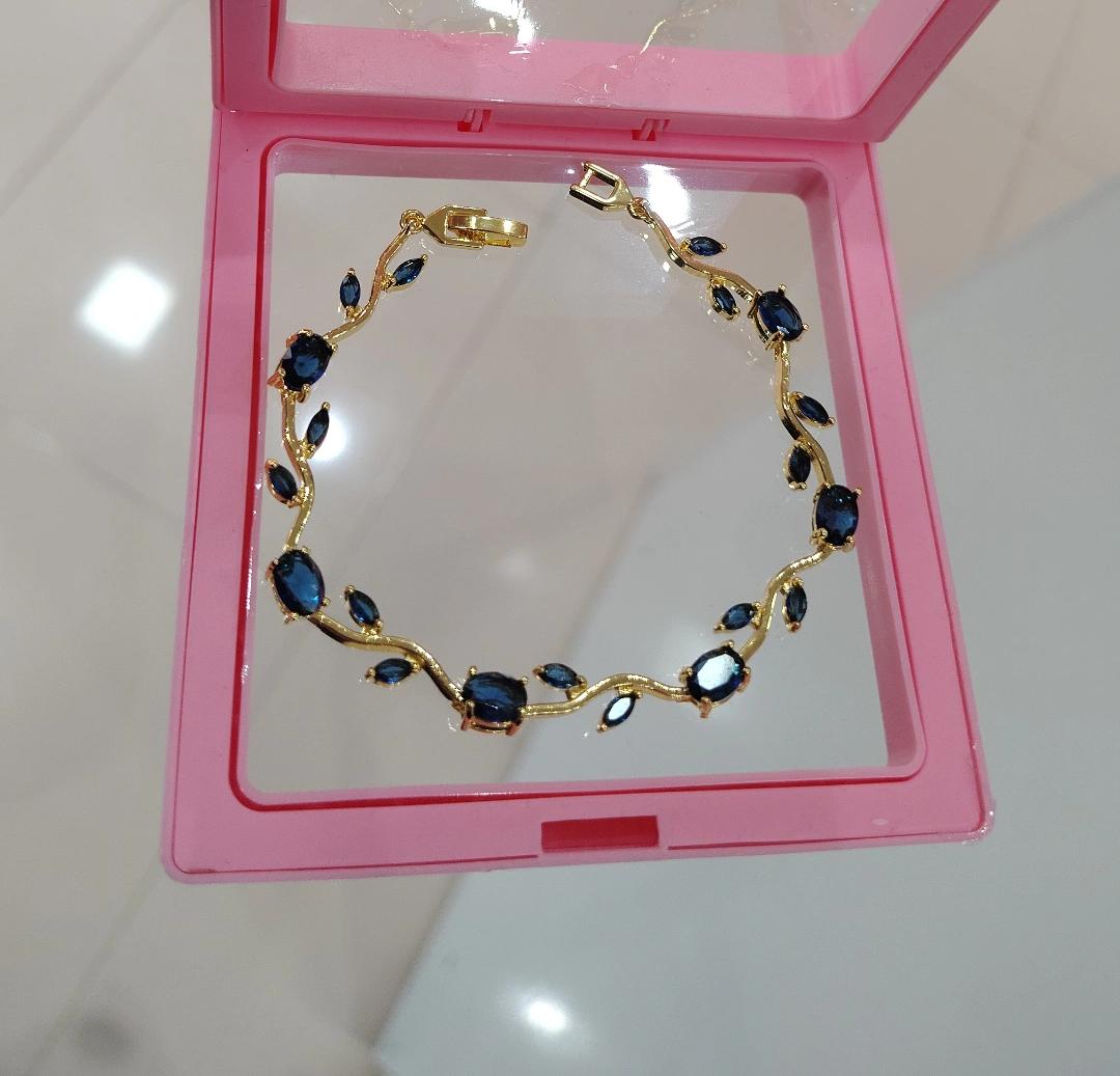 Cinderella Tulip bracelet