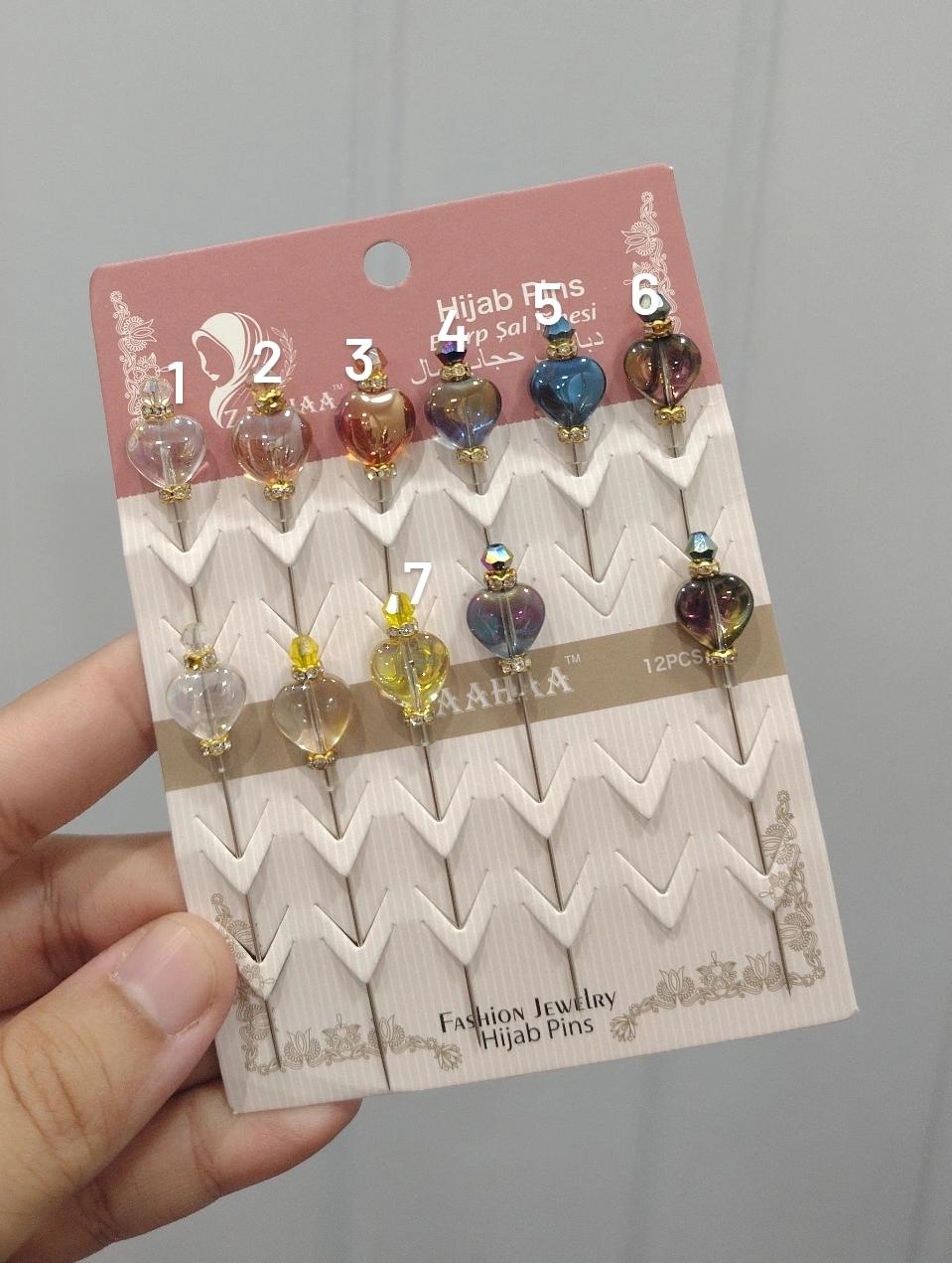 Crystal hijab pin - Heart