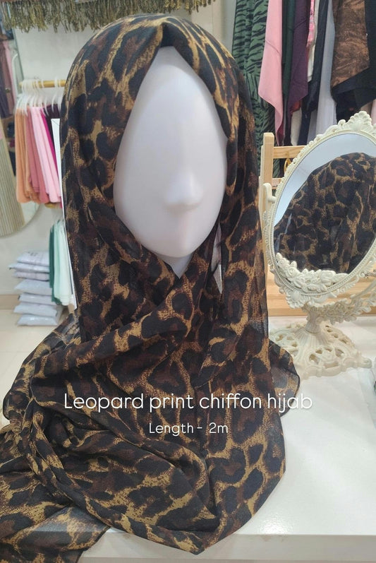 Leopard print chiffon hijab