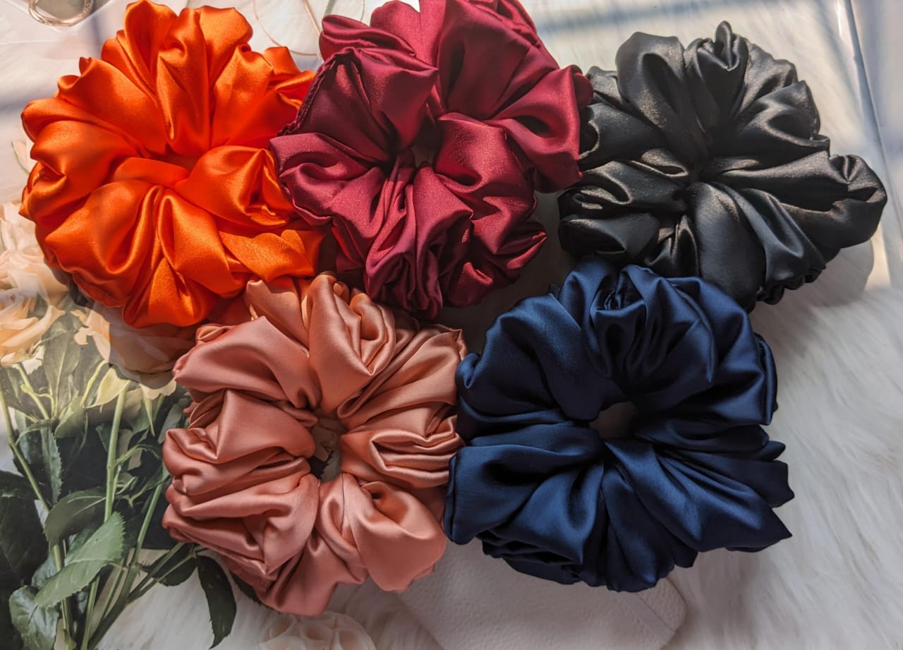 VOLUMISING XXL SCRUNCHIE