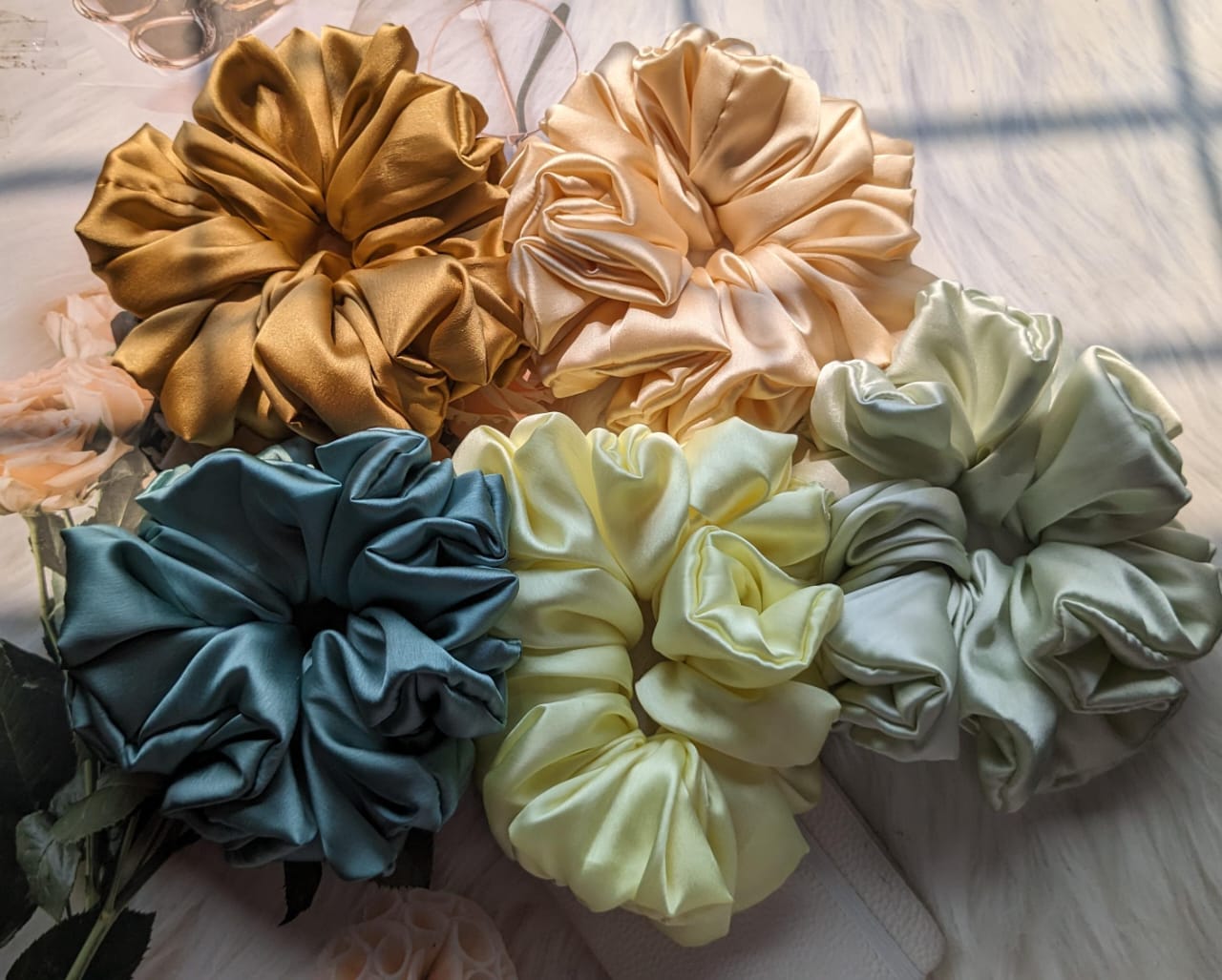 VOLUMISING XXL SCRUNCHIE
