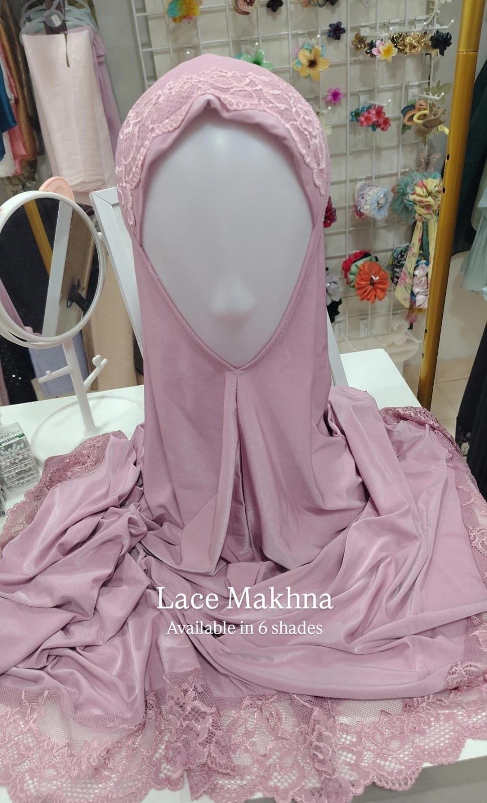 Lace Makhna