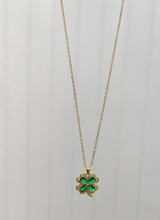Green clover Neckchain