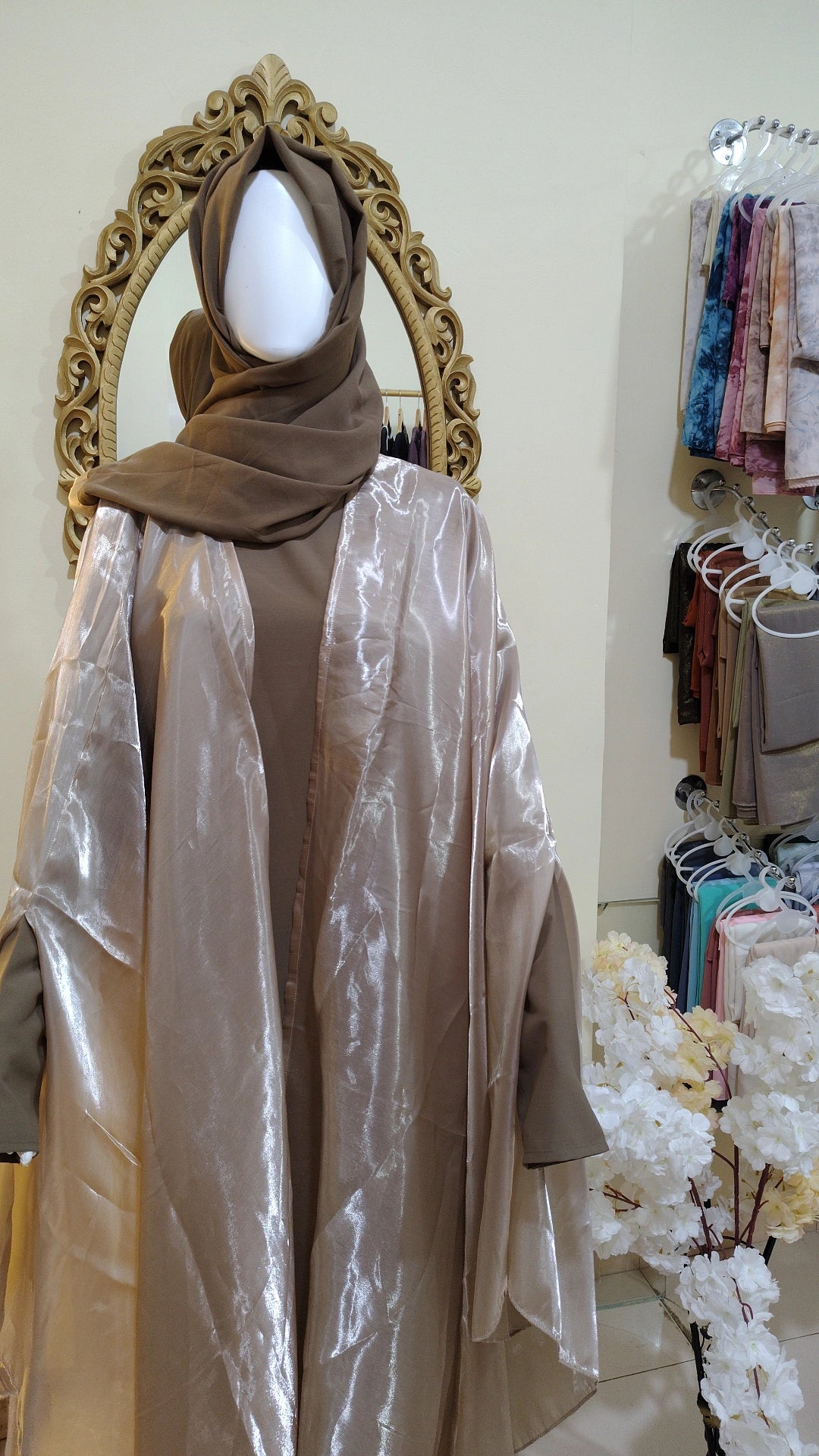NOOR Abaya
