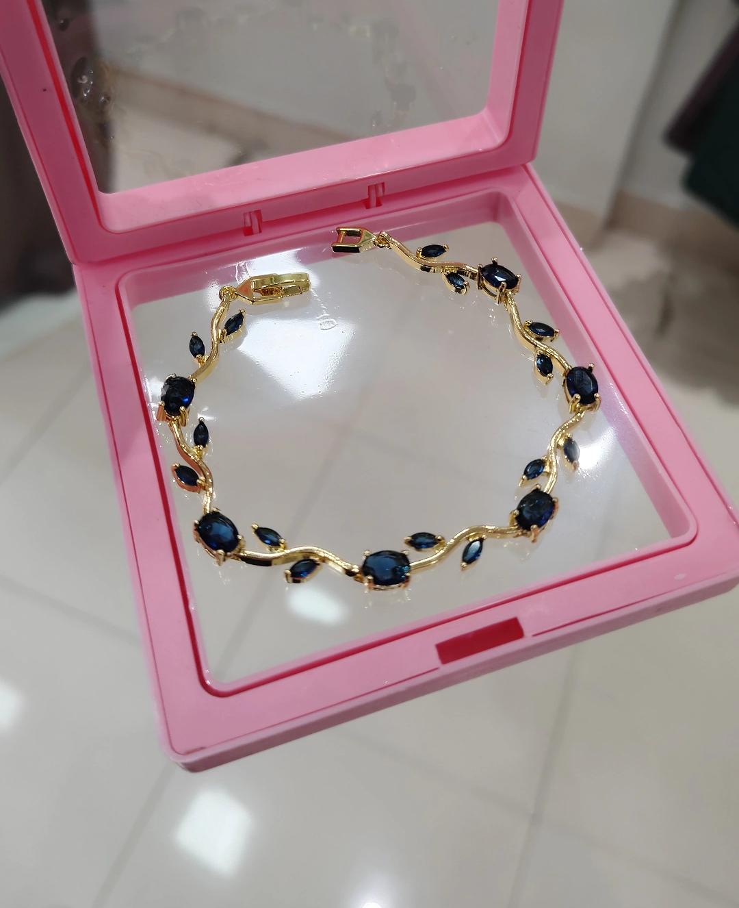Cinderella Tulip bracelet