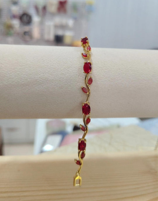 Snow white Tulip bracelet