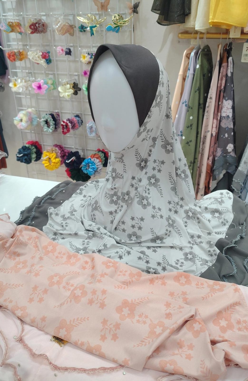 Malaysian scarf