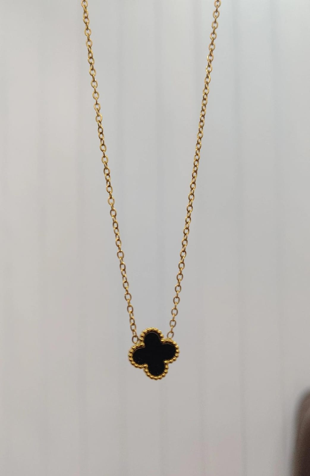 Reversible Clover Neckchain