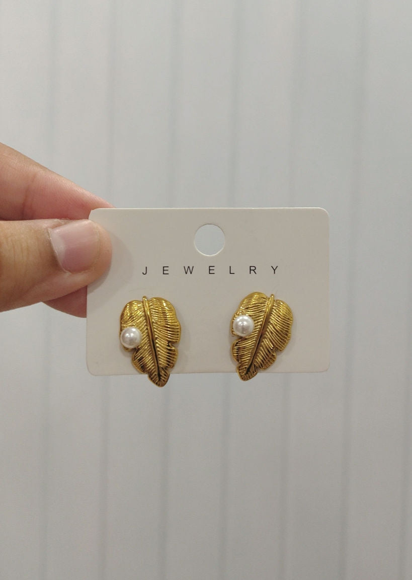 Anti tarnish earrings - Leaf
